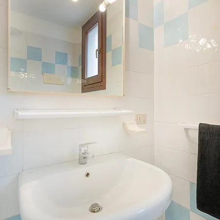 Holiday home Ambra